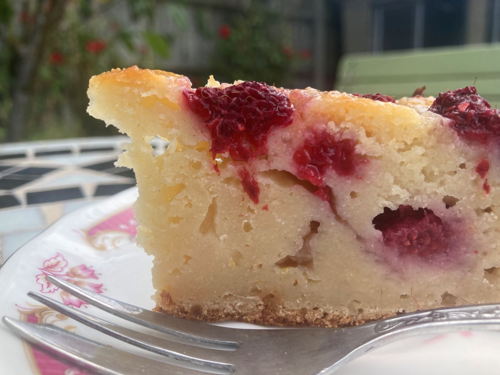 Homemade Raspberry and Almond Ricotta Cake with Elderflower Drizzle ...