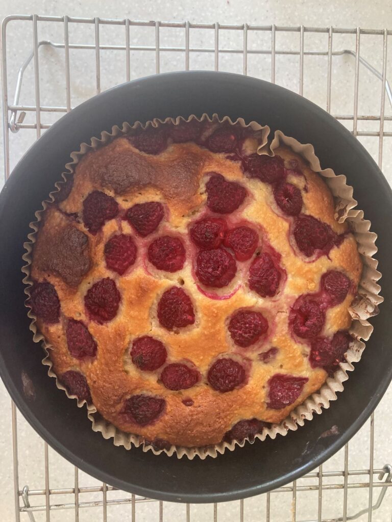 Homemade Raspberry and Almond Ricotta Cake with Elderflower Drizzle ...