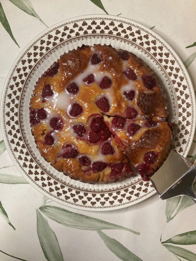 How to make Homemade, Easy, Quick, Raspberry and Almond Ricotta Cake